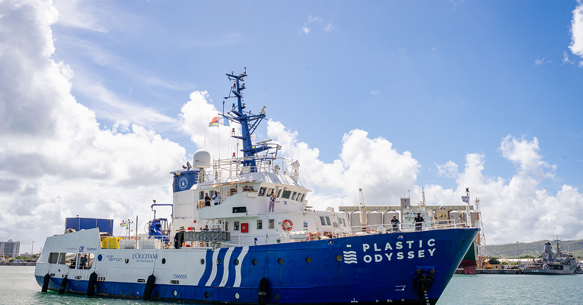 Plastic Odyssey arrives in Mauritius: Rogers help tackling ocean plastic pollution